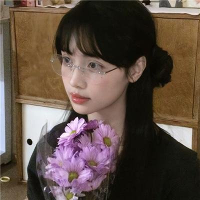 厌世三寡妇